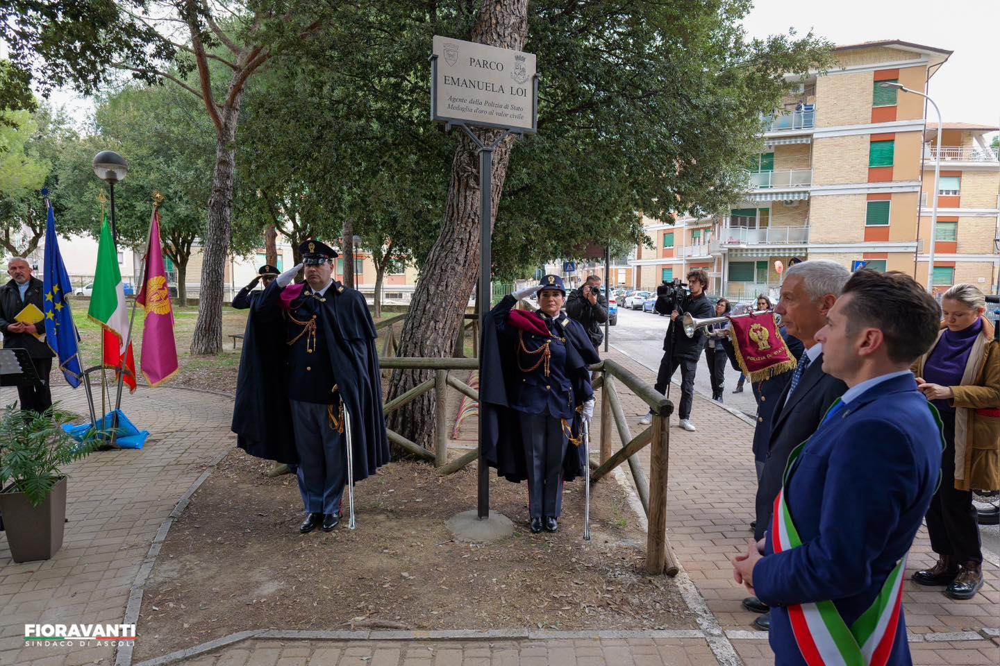 Il Vice Capo della Polizia Vittorio Rizzi intitola il parco giochi di via Verdi alla memoria dell’agente della Polizia di Stato Emanuela Loi