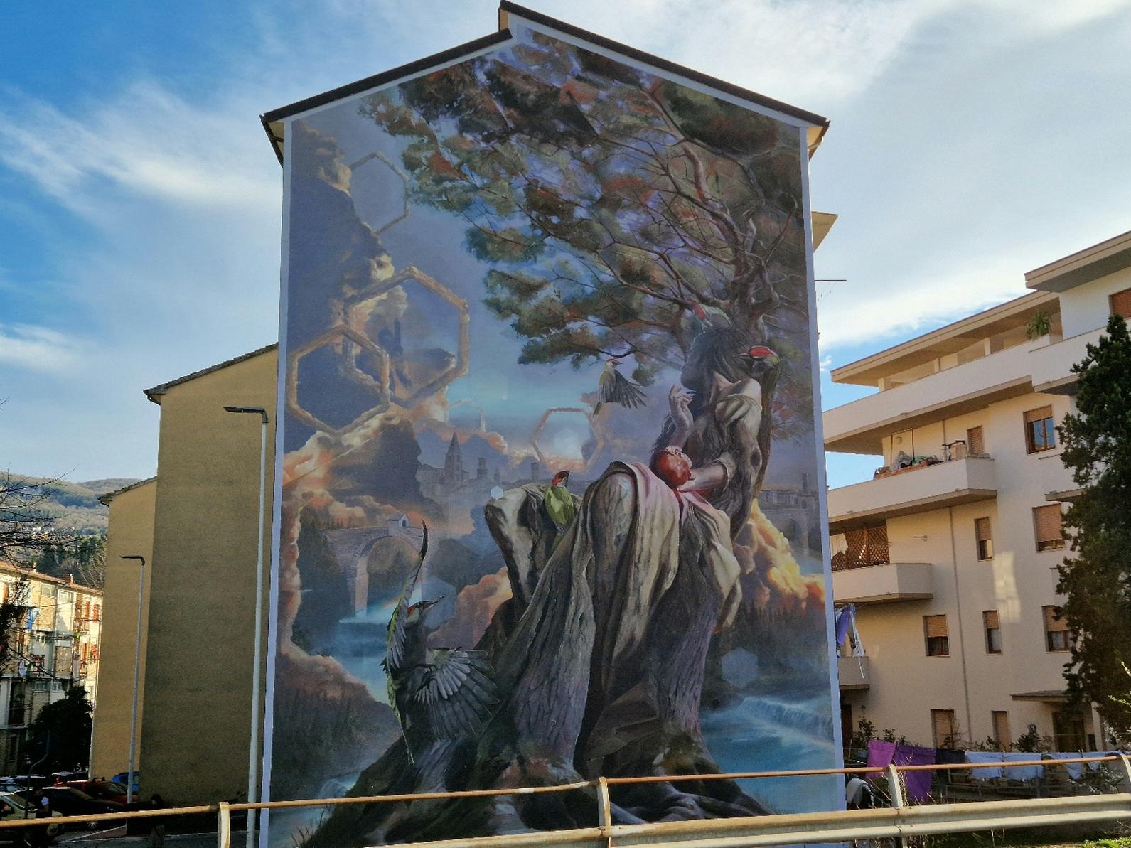 La leggenda di Picus nel bellissimo murale consegnato da Arte Pubblica alla città 