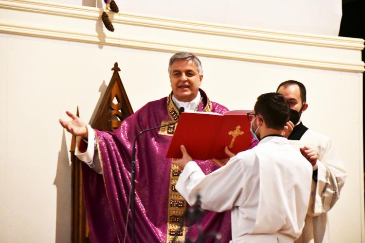 E' giunto nella sua diocesi Mons. Gianpiero Palmieri, il nuovo vescovo di Ascoli Piceno